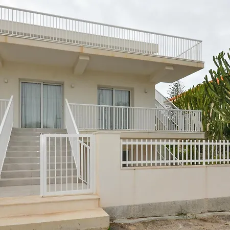 3 Bedroom Gorgeous In *